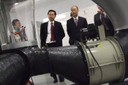 La delegació xinesa visita les intal·lacions del túnel del vent de l'EPSC.