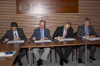 La signatura del conveni,  d'esquerra a dreta són Francesc Roure, director de l'Escola Tècnica Superior d'Enginyeria Industrial de Barcelona (ETSEIB), Francesc Roure, el rector de la Universitat Politècnica de Catalunya, Antoni Giró, el president d'Alstom Espanya, Pere Soler i el director de recursos humans d'Alstom, Pedro Jiménez.