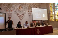 D’esquerra a dreta membres de la taula: Sandra Bestraten, professora de l’ETSAB; Daniel Guasch, director de la Càtedra d’accessibilitat de la UPC; Jordi Martí, regidor del districte de Sants-Montjuïc; Ramon Lamiel, gerent de l’Institut Municipal de Persones amb Discapacitat, i Jordi Bailach, director Comerç i Consum de l’Ajuntament de Barcelona.