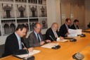 Moment de la signatura del conveni. D’esquerra a dreta: el director general d'Universitats de la Generalitat de Catalunya, Lluís Jofre; el rector de la UPC, Antoni Giró,  el president de la Diputació de Barcelona, Salvador Esteve;  el president del Consorci Escola Industrial de Barcelona i tinent d’alcalde d’Hàbitat Urbà de l’Ajuntament de Barcelona i president del Consorci del Campus Interuniversitari Diagonal Besòs, Antoni Vives i el director gerent de la Fundació b_Tec, Jordi Bosch.