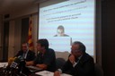 Joan Gispets, degà de la Facultat d’Òptica i Optometria de Terrassa (al centre de la imatge); Alfons Bielsa, president del Col·legi Oficial d’Òptics Optometristes de Catalunya (a l’esquerra de Joan Gispets); i Lluís Bielsa, vicepresident del COOOC (a la dreta de Joan Gispets)