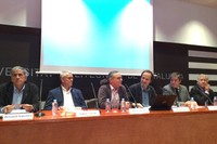 D'esquerra a dreta: Armand Sánchez, vicerector de Recerca i Transferència de la Universitat Autònoma de Barcelona (UAB); Jaume Casals, rector de la Universitat Pompeu Fabra (UPF) i vicepresident de l’ACUP; Enric Fossas, rector de la Universitat Politècnica de Catalunya (UPC) i secretari de l’ACUP; Sergi Bonet, rector de la Universitat de Girona (UdG) i president de l’ACUP; Jordi Alberch, rector en funcions de la Universitat de Barcelona (UB), i Joan Corominas, president en funcions del Consell Social de la UB.