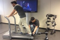 El caminador que facilitarà l’accés a la rehabilitació a nens amb trastorns motors greus.