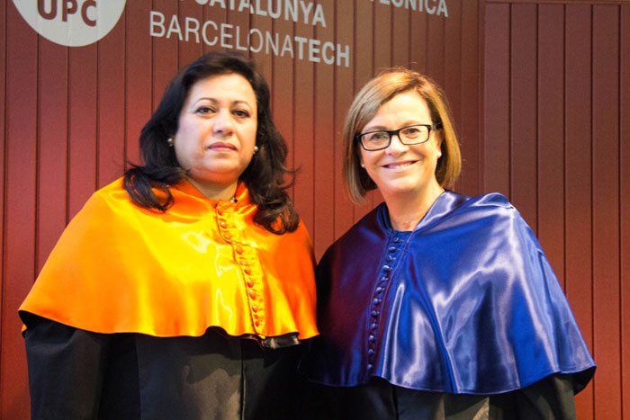 a l&rsquo;esquerra, amal hadweh, doctora &rsquo;honoris causa&rsquo; de la upc, i lourdes reig, vicerectora de relacions internacionals